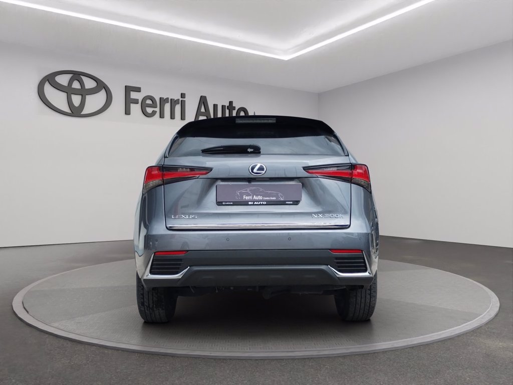 LEXUS Nx 300h 2.5 premium 4wd cvt