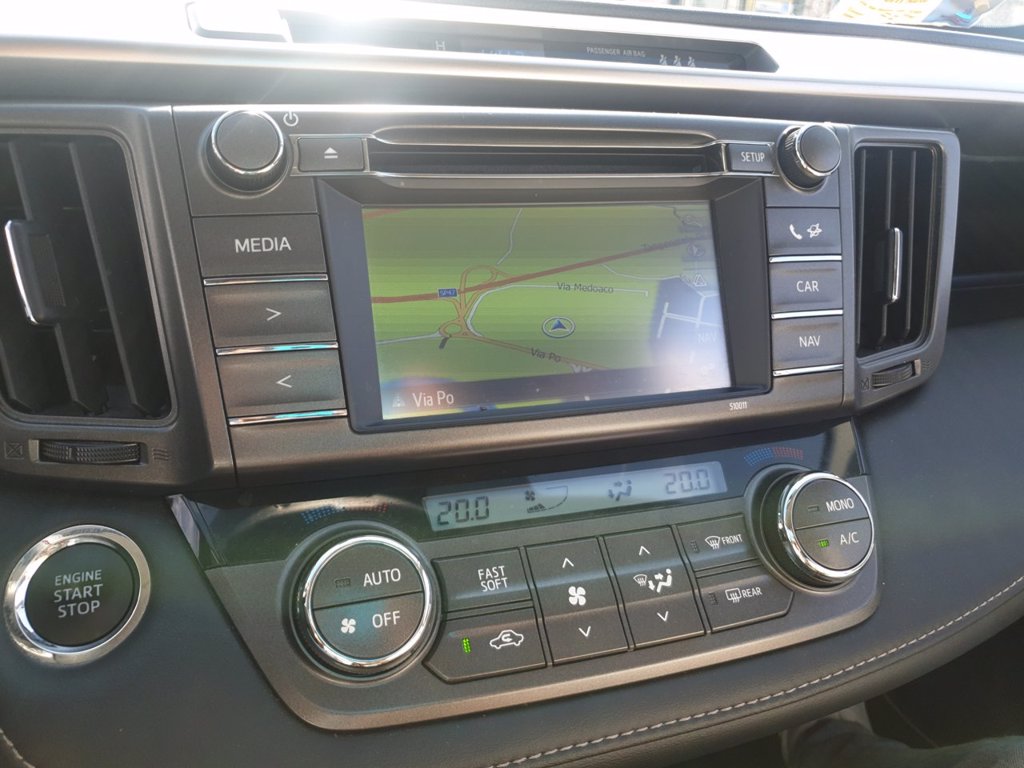 TOYOTA Rav4 2.0 d-4d active 2wd 124cv mt