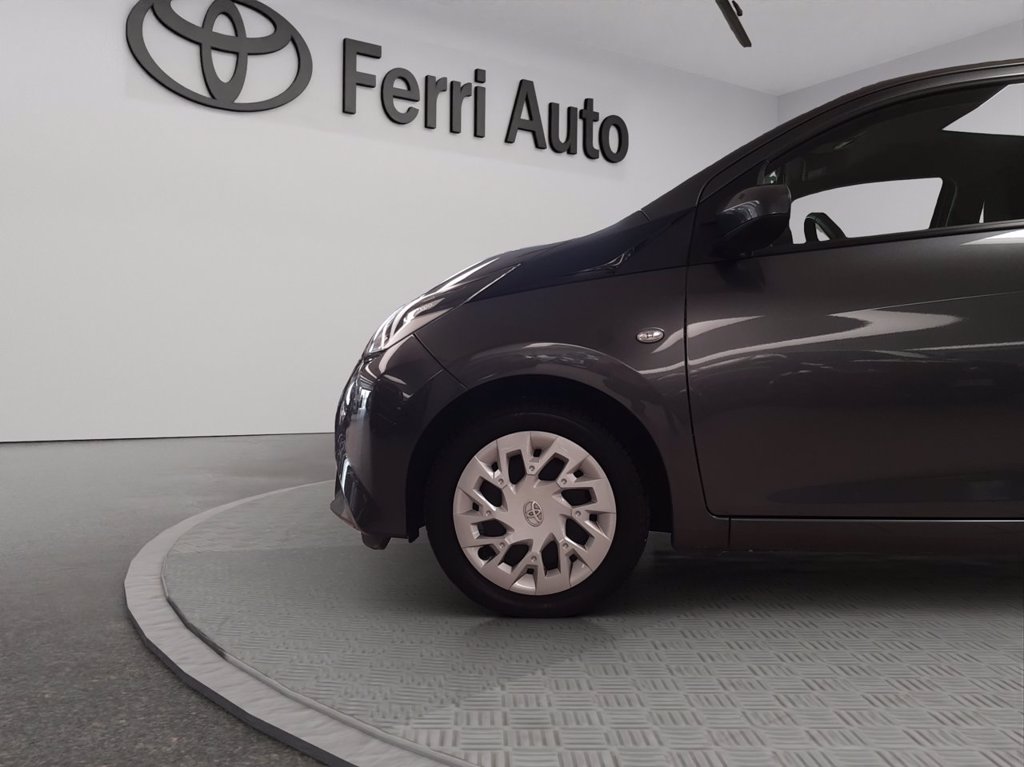 TOYOTA Aygo 5p 1.0 x-play m-mt 72cv
