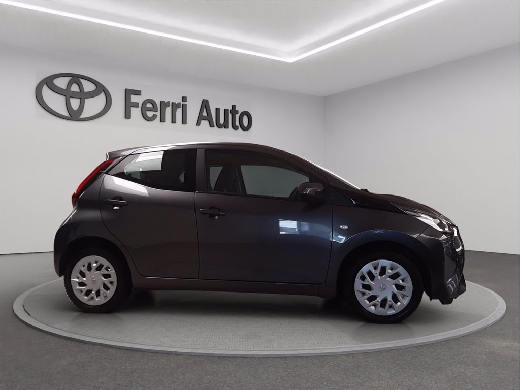 TOYOTA Aygo 5p 1.0 x-play m-mt 72cv