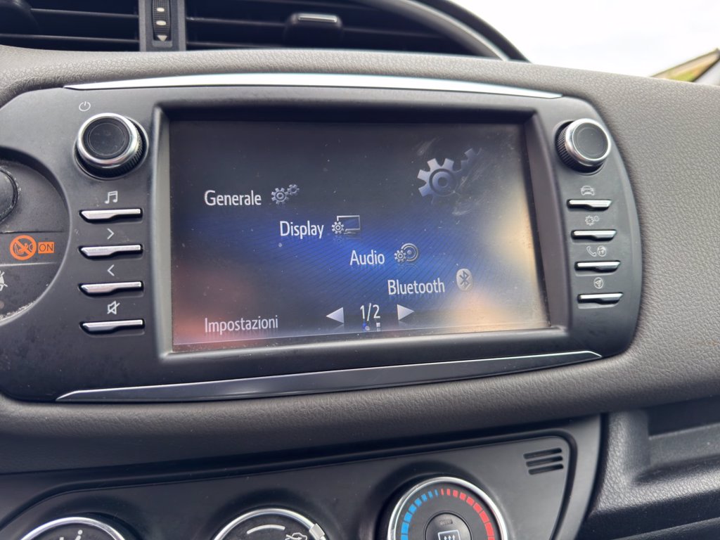 TOYOTA Yaris 5p 1.0 active
