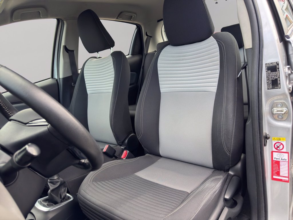 TOYOTA Yaris 5p 1.0 active