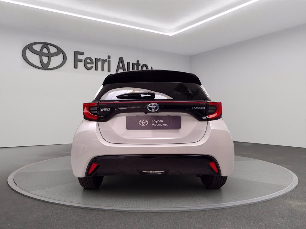 TOYOTA Yaris 1.5h style