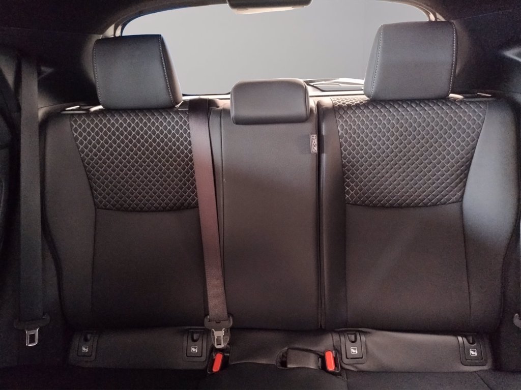 TOYOTA Yaris 1.5h style