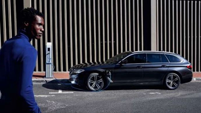 Bmw Serie 5 Touring Ibrida Plug In 2021 G31 1