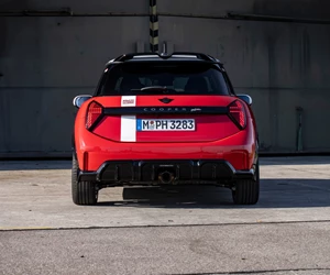 P90625057 Lowres Mini Jcw 1965 Victor