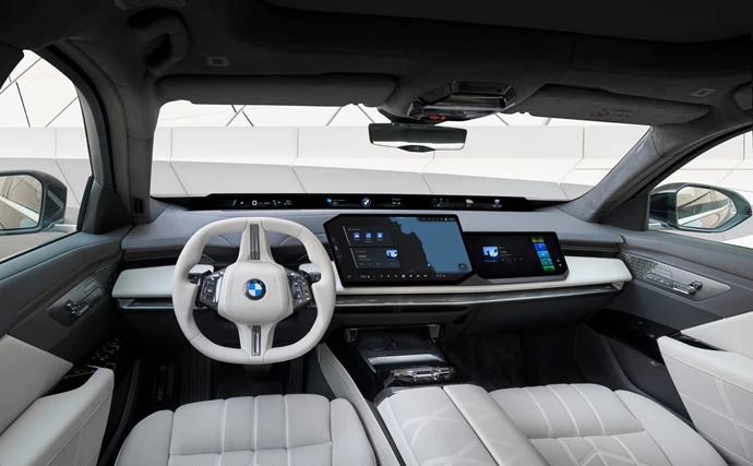 P90636121 Lowres Bmw 740 Xdrive 04 20