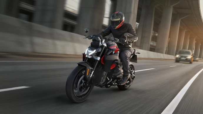 R1300R 1