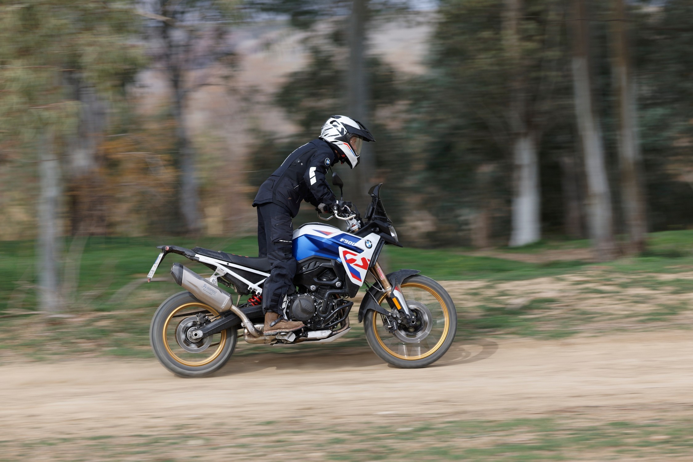 P90538948 Lowres The Bmw F 900 Gs Off