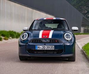 P90647790 Lowres Mini Cooper S Oxford