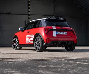 P90625055 Lowres Mini Jcw 1965 Victor